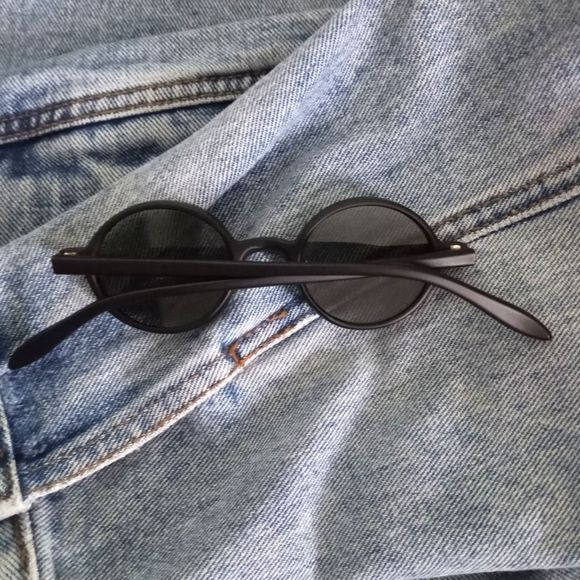 VINTAGE Circa Round Black Glasses Sun Reading Retro Plastic Frames +2.25 - Picture 9 of 9